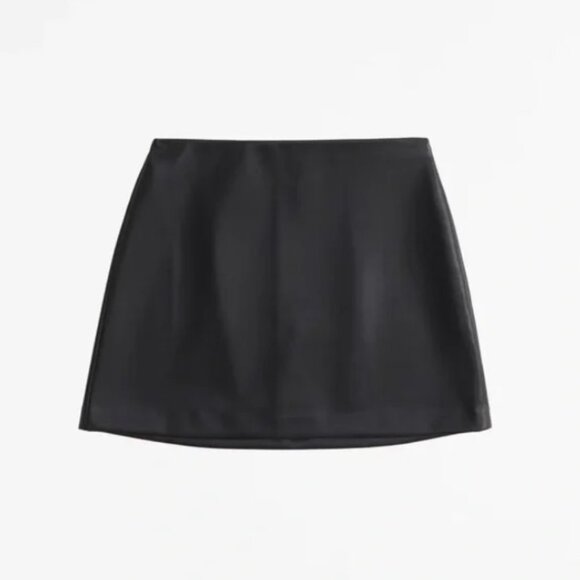 NEW! The A&F Scarlett Vegan Leather Mini Skort Skirt Pleather SZ XS Shorts CUTE! - Picture 2 of 4